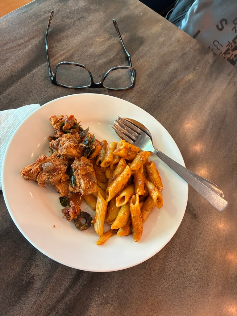 Dinner at Traveler lounge at Chennai Airport